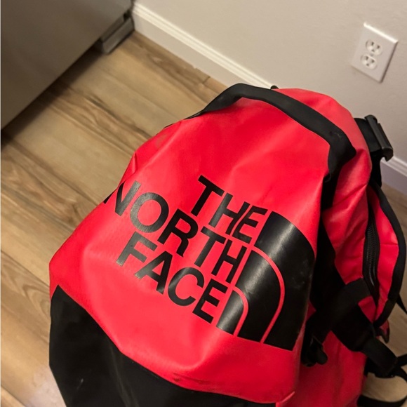 The North Face XXL Red Base Camp Duffel Backpack 150L - Picture 2 of 10